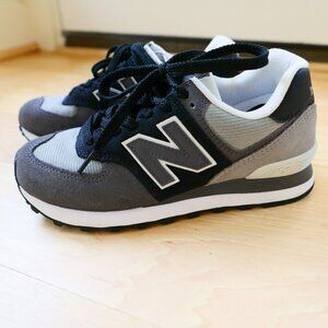 New Balance 574 Women's Black/Grey Size 6